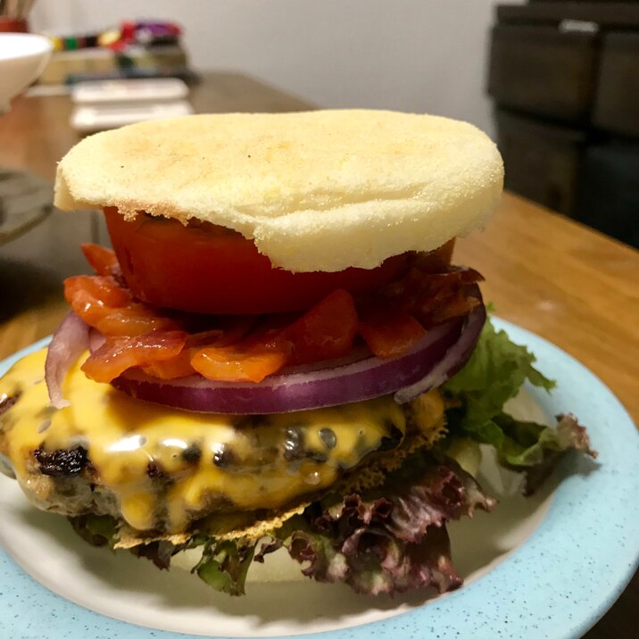ビリ辛ソースのチーズハンバーガー レシピ 作り方 By エドくん 楽天レシピ